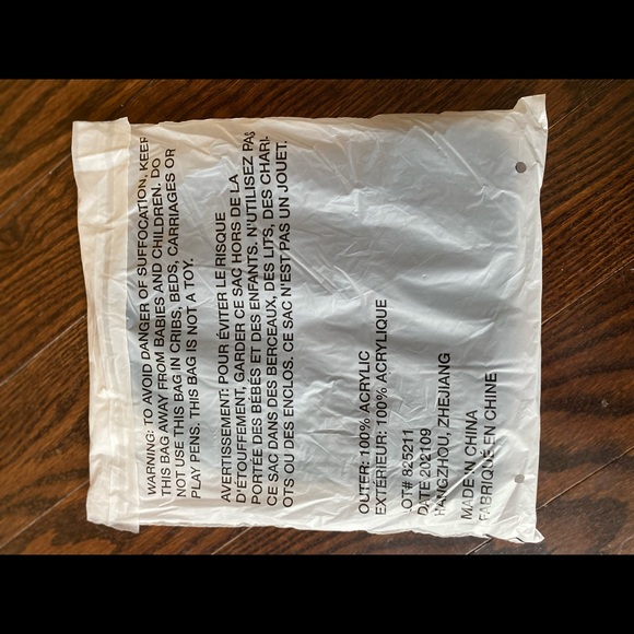 Tim Biebs Black beanie! - Picture 4 of 4